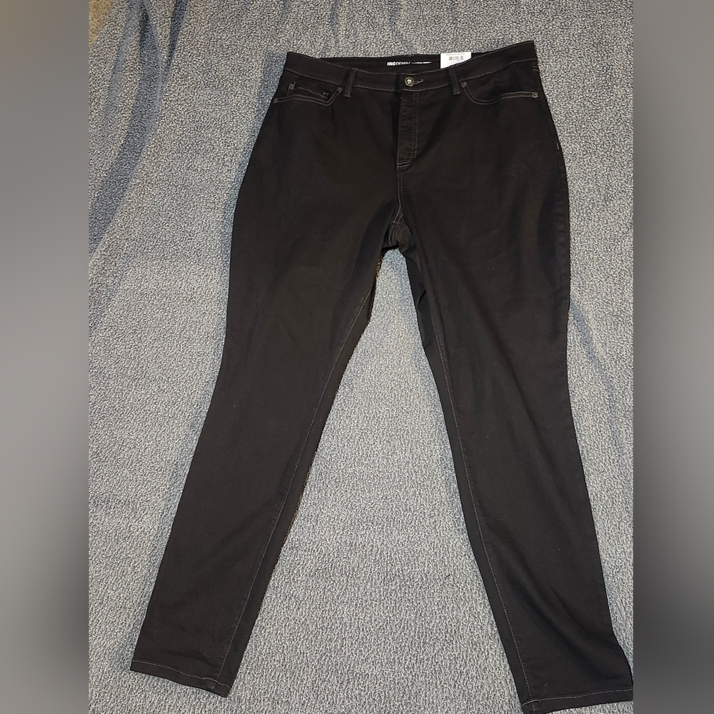 NWT INC International Concepts black skinny jeans size 16/33